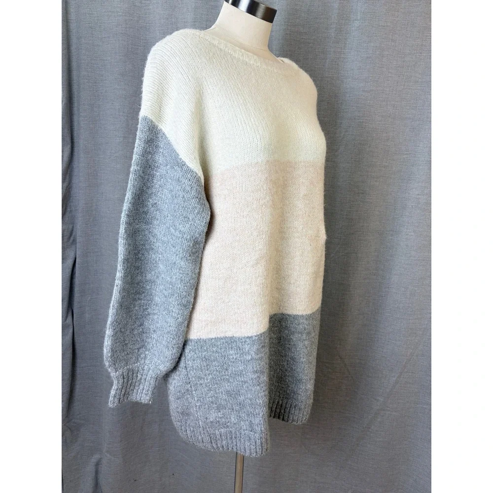 Skies Are Blue Colorblock Long Tunic Sweater Soft Neutral Cream Pink Gray Cozy M